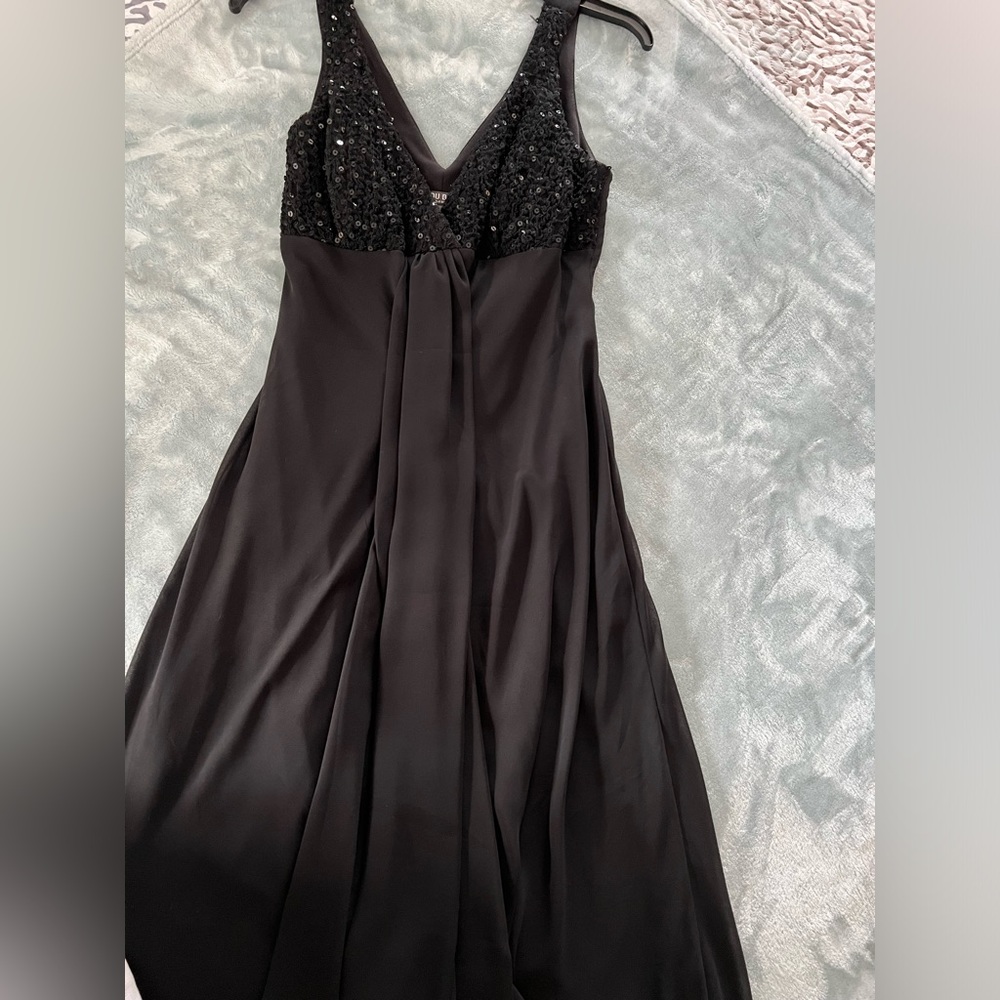 BISOU BISOU Black Dress w/sequence.